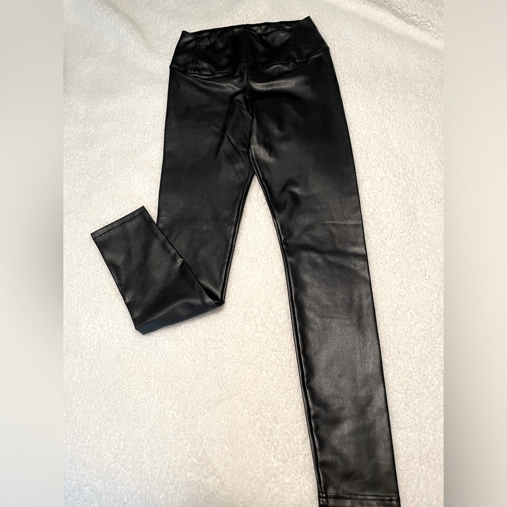 BAGATELLE Banded Faux Leather leggings / pants.